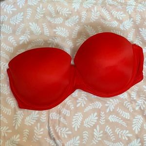 Victoria’s Secret Strapless Push Up Bra